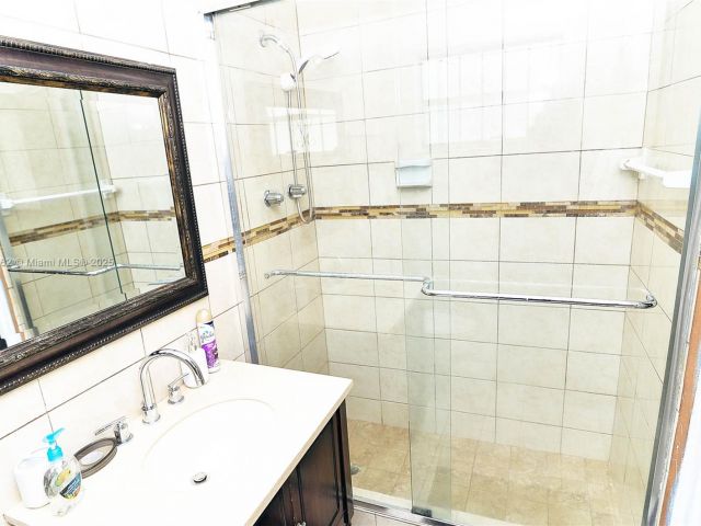 Home for rent at 240 NW 197th St 1 - photo 6148684