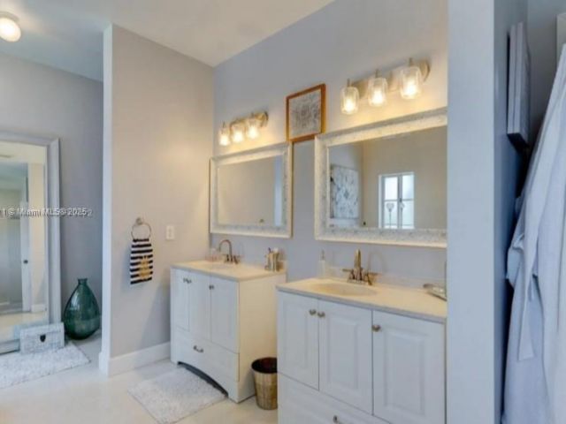 Home for sale at 2967 NE 42nd Ave - photo 6152417