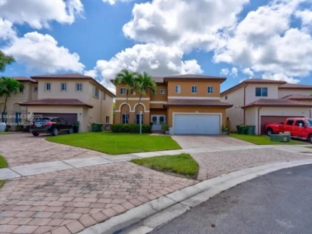 Home for sale at 2967 NE 42nd Ave - photo 6152434