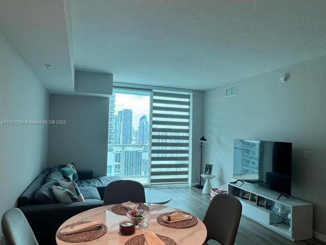 Apartment for sale  Unit #3909 - photo 6132068