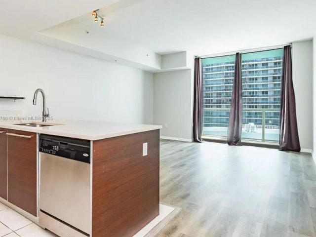 Apartment for sale  Unit #3909 - photo 7447959