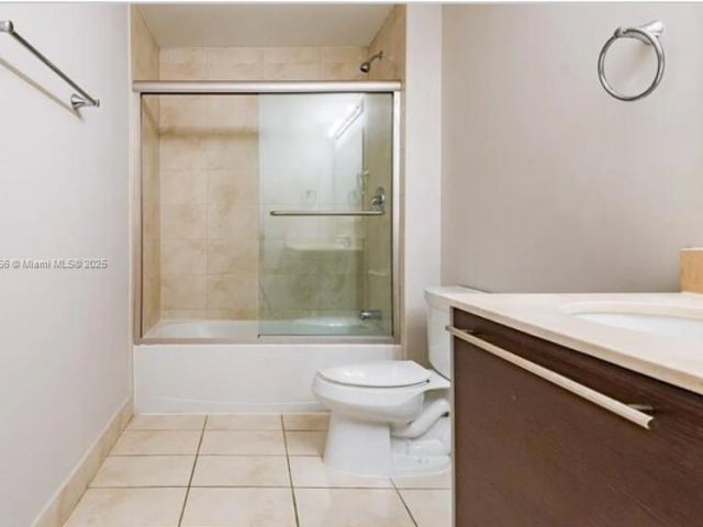 Apartment for sale  Unit #3909 - photo 7447960