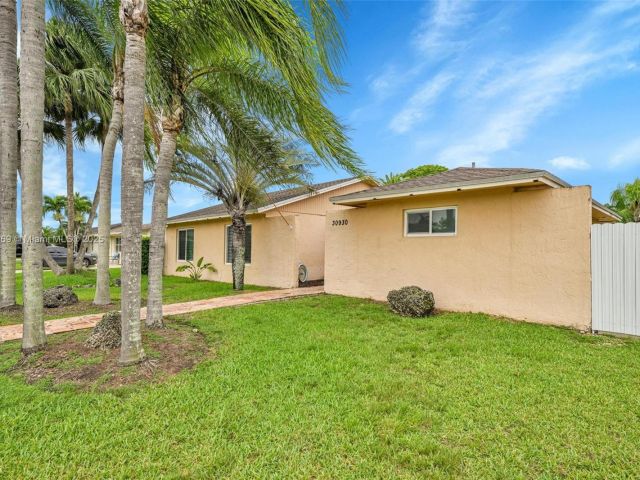 Home for sale at 30930 SW 190th Ave - photo 6130859