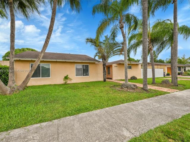 Home for sale at 30930 SW 190th Ave - photo 6130860
