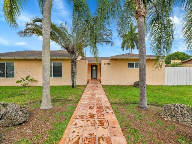 Home for sale at 30930 SW 190th Ave - photo 6130861