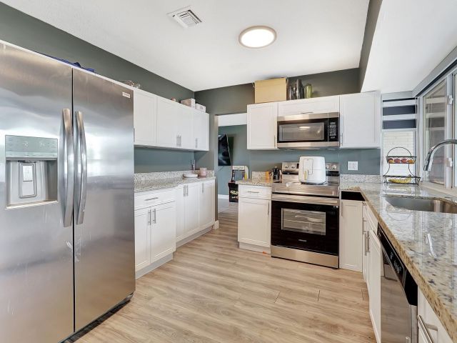 Home for sale at 4709 Washington St - photo 6153592