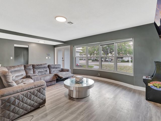 Home for sale at 4709 Washington St - photo 6153600