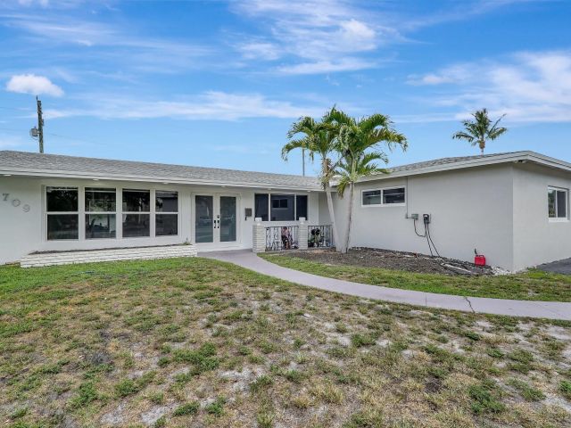 Home for sale at 4709 Washington St - photo 6153605