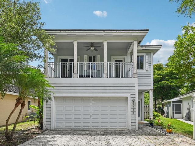 Home for sale at 3228 SE 3rd Dr - photo 6152674