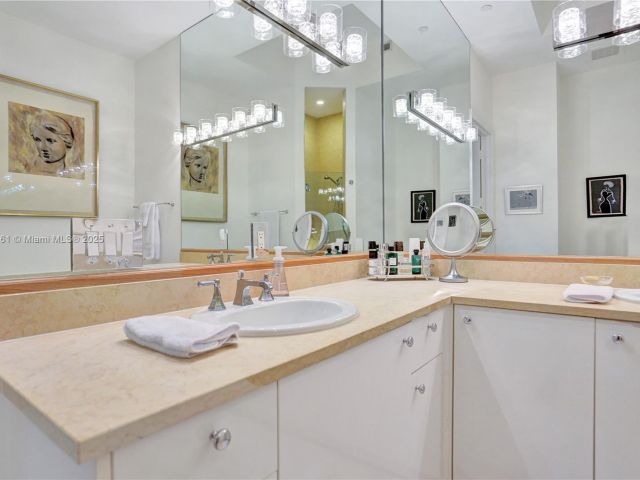 Apartment for sale  Unit #112 - photo 6132783