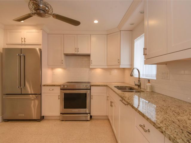 Home for sale at 1911 NE 41st St - photo 6134928