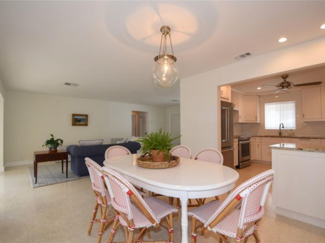 Home for sale at 1911 NE 41st St - photo 6134934