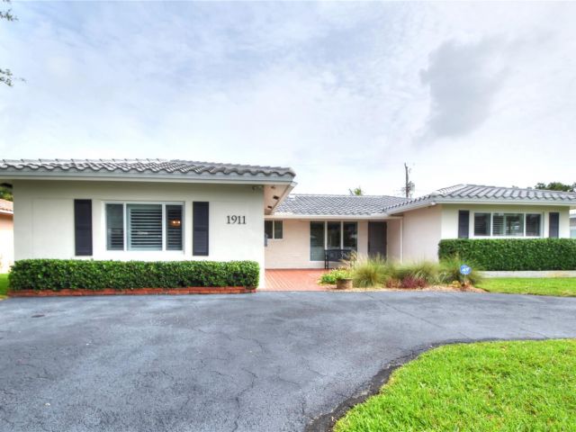 Home for sale at 1911 NE 41st St - photo 6134943