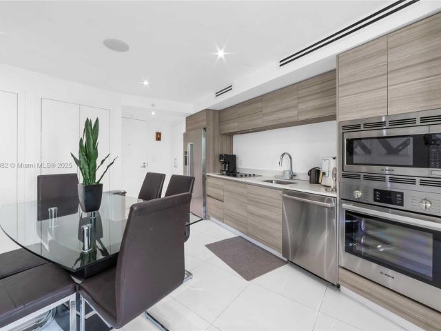 Apartment for sale  Unit #304 - photo 6178694