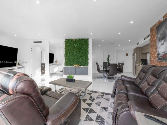 Apartment for sale  Unit #304 - photo 6178695