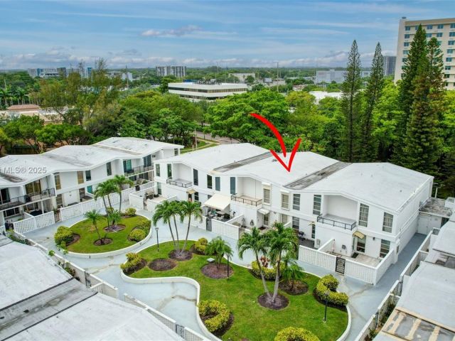 Home for sale at 2730 NE 183rd St TH03 - photo 6144289