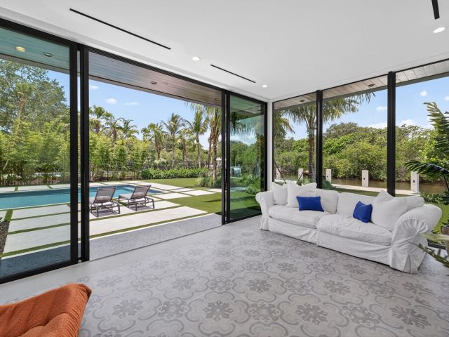 Home for sale at 119 N Gordon Rd - photo 6231726