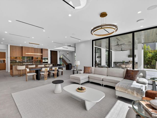 Home for sale at 119 N Gordon Rd - photo 6231728