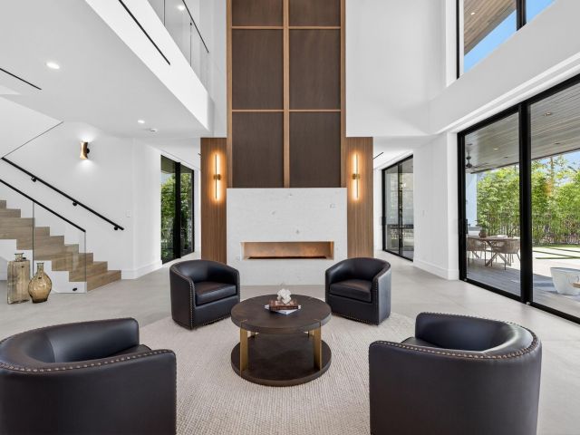 Home for sale at 119 N Gordon Rd - photo 6231729