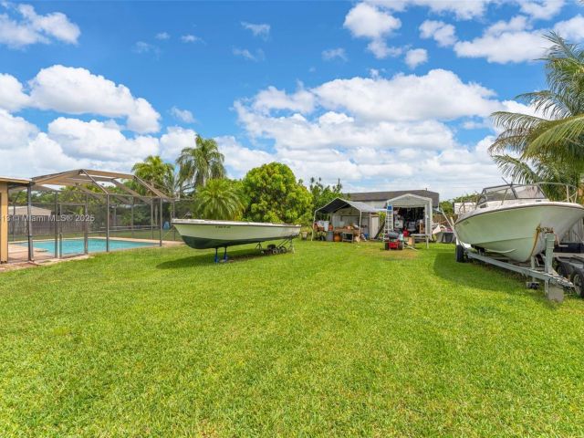 Home for sale at 16040 SW 287th St - photo 6133649