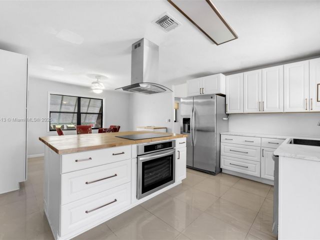 Home for sale at 16040 SW 287th St - photo 6133657