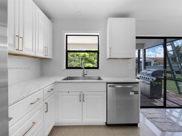 Home for sale at 16040 SW 287th St - photo 6133658