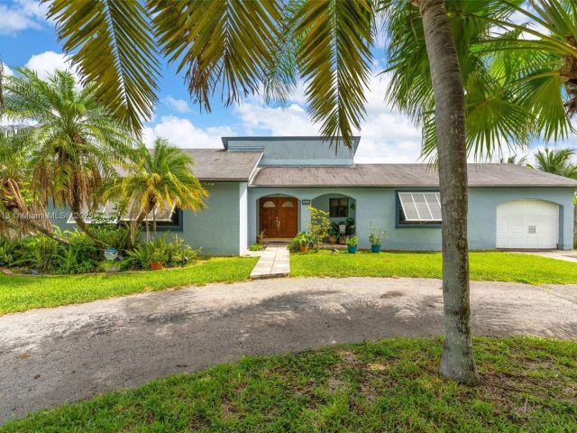 Home for sale at 16040 SW 287th St - photo 6133666