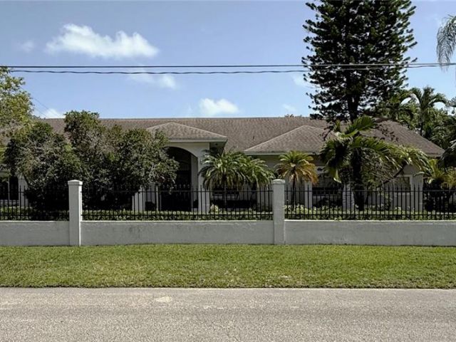 Home for sale at 8200 SW 92nd St - photo 6133849