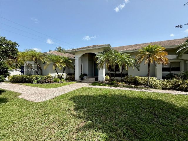 Home for sale at 8200 SW 92nd St - photo 6133853