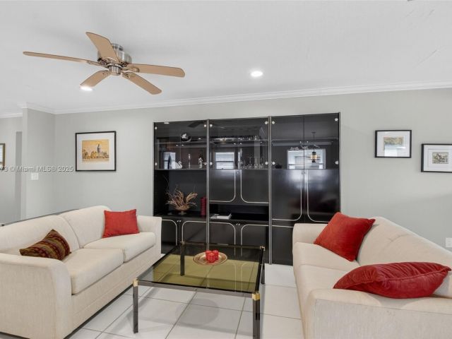 Home for sale at 3810 Rowena Cir - photo 6134209