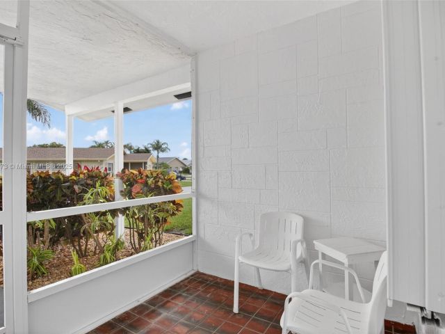 Home for sale at 3810 Rowena Cir - photo 6134214