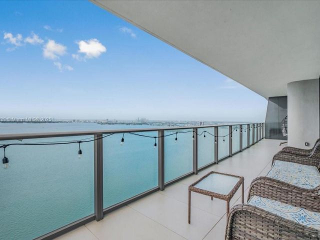 Apartment for sale  Unit #3306 - photo 6134765