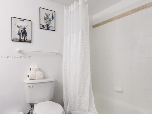 Apartment for rent  Unit #4010 - photo 6135408