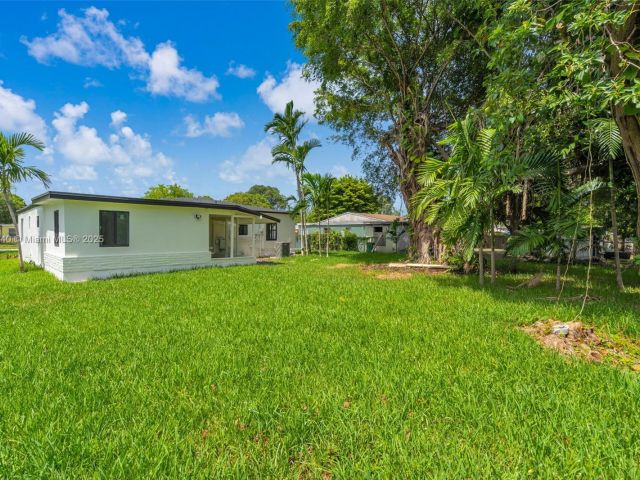 Home for sale at 1010 NE 140th St - photo 6224030