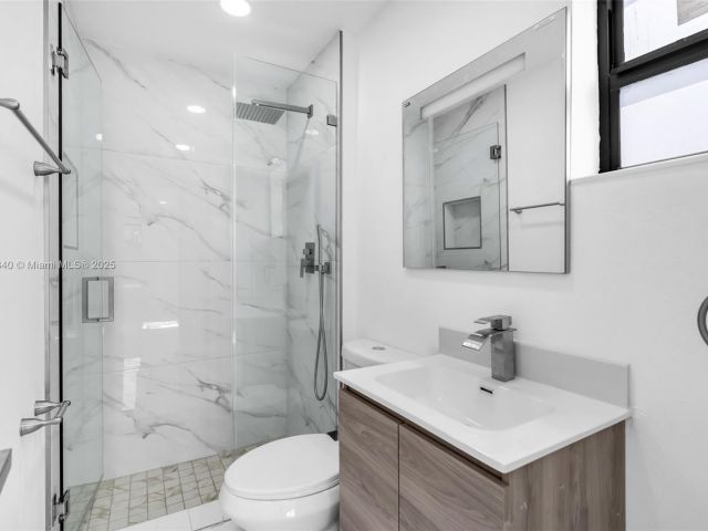 Home for sale at 1010 NE 140th St - photo 6224037