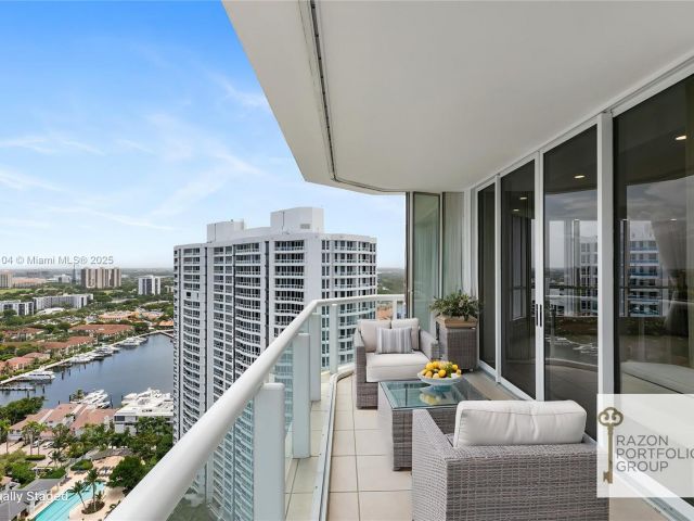 Apartment for sale  Unit #LPH 2902 - photo 6140054