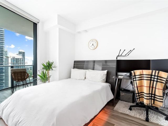 Apartment for sale  Unit #3704 - photo 6153438