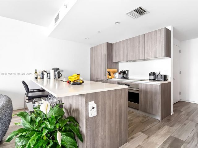 Apartment for sale  Unit #3704 - photo 6153448