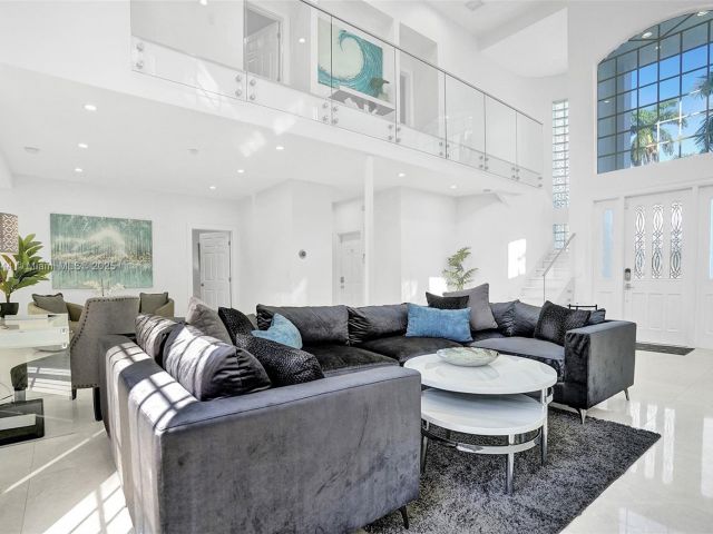 Home for sale at 1350 Hollywood Blvd - photo 6143538