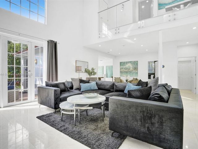 Home for sale at 1350 Hollywood Blvd - photo 6143539