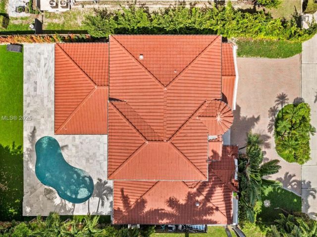 Home for sale at 1350 Hollywood Blvd - photo 6143547