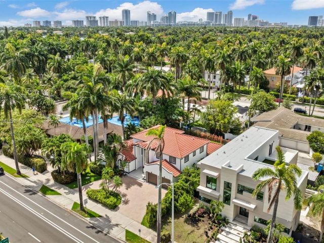 Home for sale at 1350 Hollywood Blvd - photo 6143548