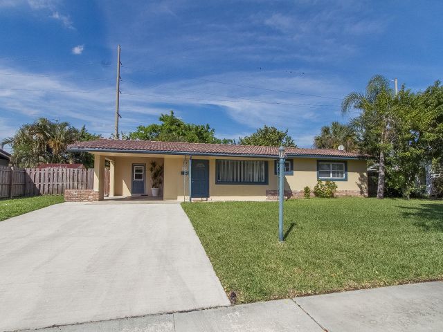 Home for rent at 927 W Royal Palm Road - photo 6702499
