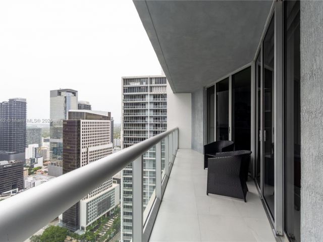 Apartment for sale  Unit #4511 - photo 6135442