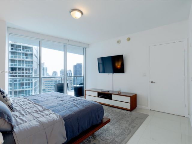 Apartment for sale  Unit #4511 - photo 6135447