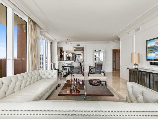 Apartment for rent  Unit #1706 - photo 6145428