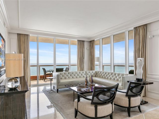 Apartment for rent  Unit #1706 - photo 6145431