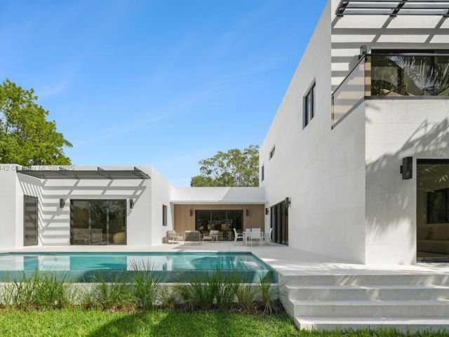 Home for rent at 11150 Griffing Blvd - photo 6138187