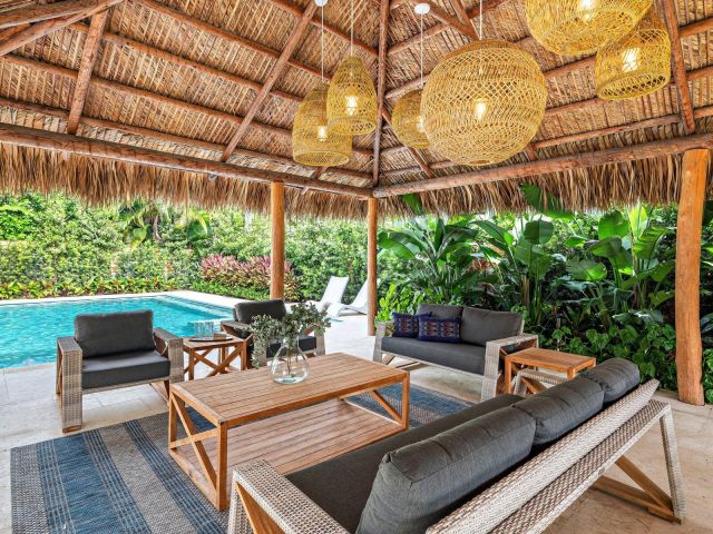 Home for rent at 135 Churchill Road - photo 6167035