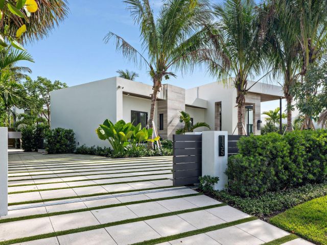 Home for rent at 135 Churchill Road - photo 6167041